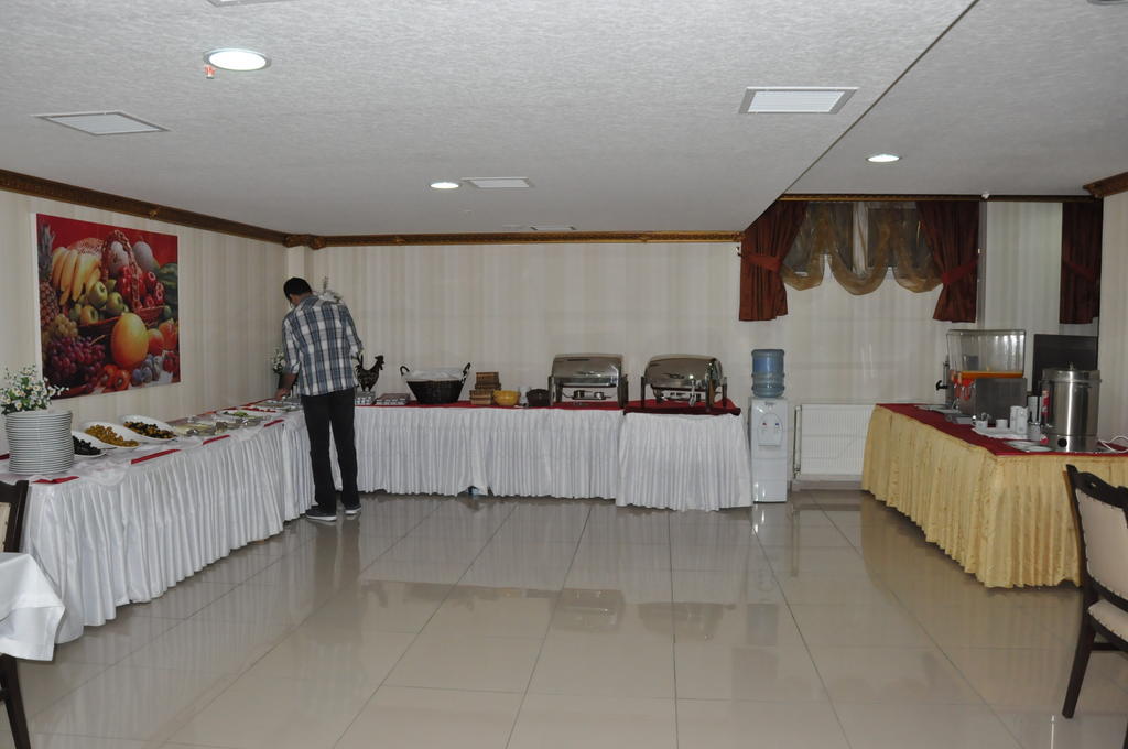 Ilksan Deha Hotel Ankara Buitenkant foto